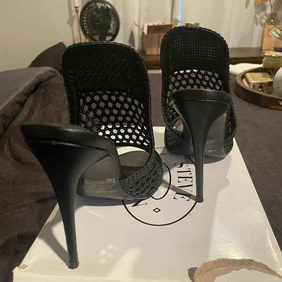 Steve Madden Mule Heels - Picture 9 of 9